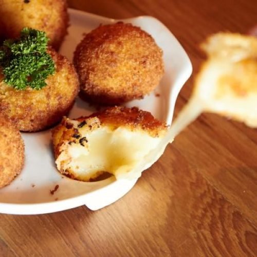 Receita-de-Bolinho-de-Queijo-Assado